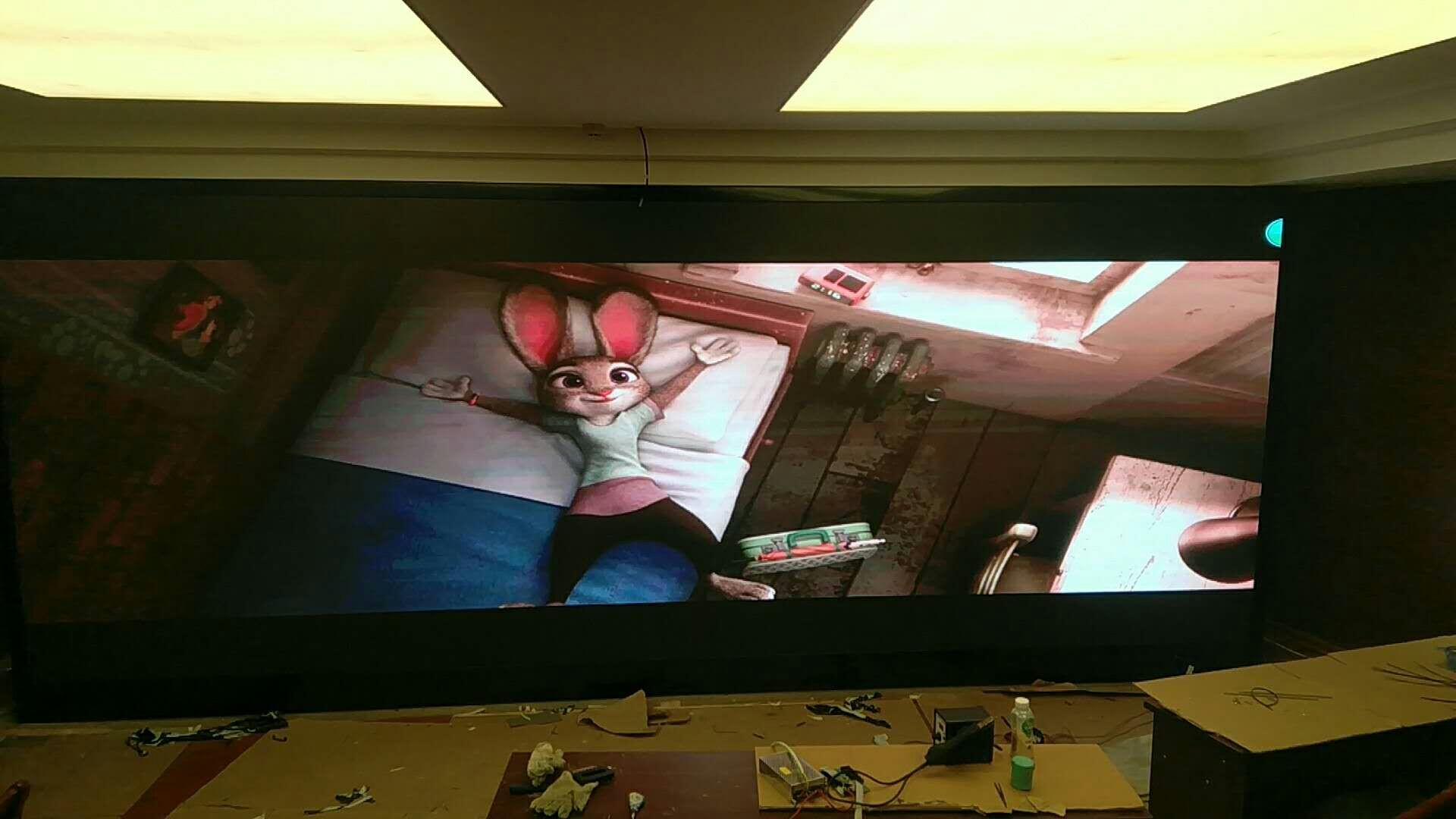 江蘇亮彩室內P2全彩LED顯示屏助力鎮江某政府服務中心